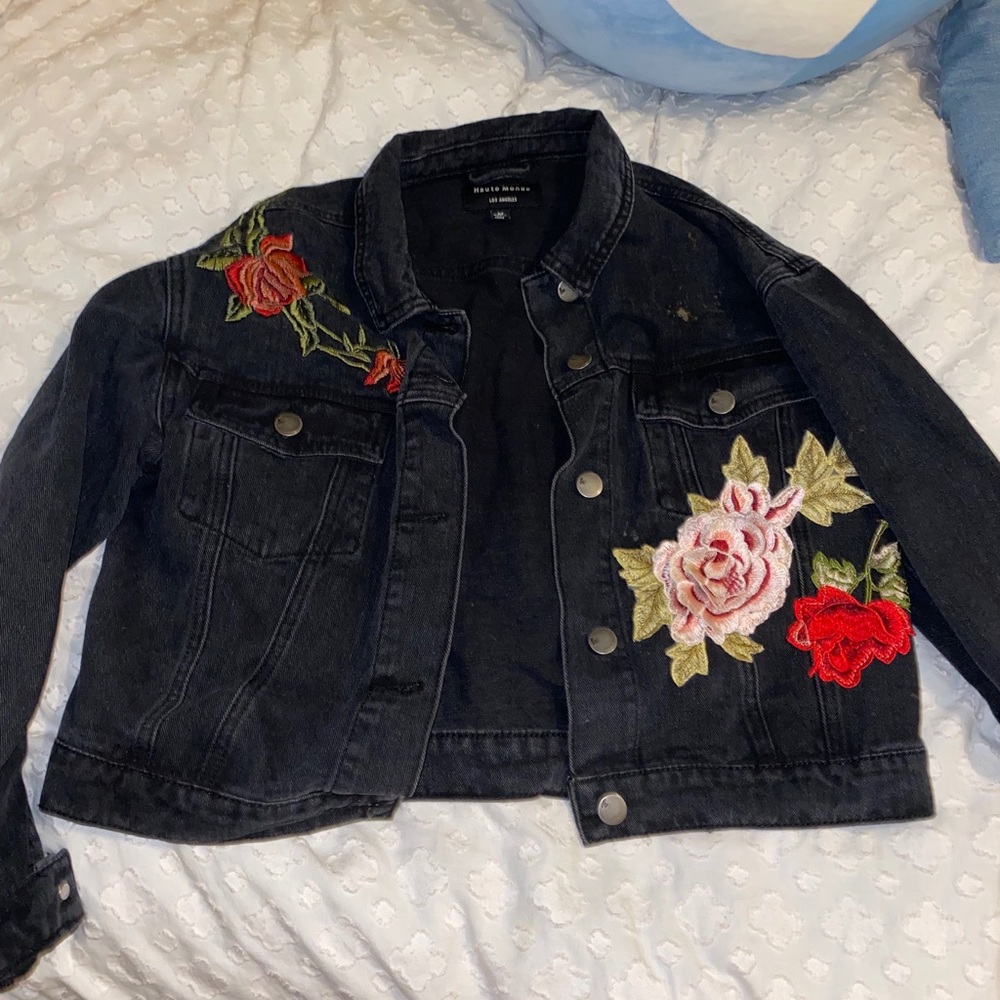rose embroidered cropped jean jacket